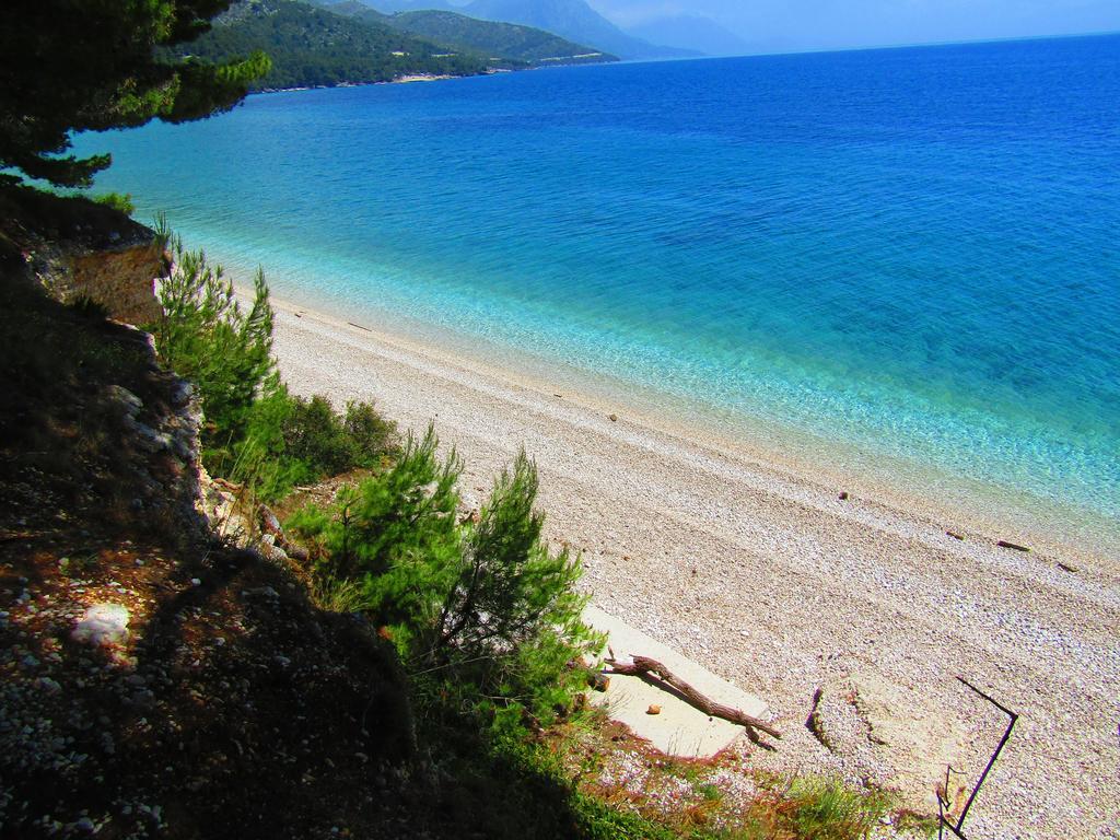Victoria Cottage Camping Dole Blato  المظهر الخارجي الصورة