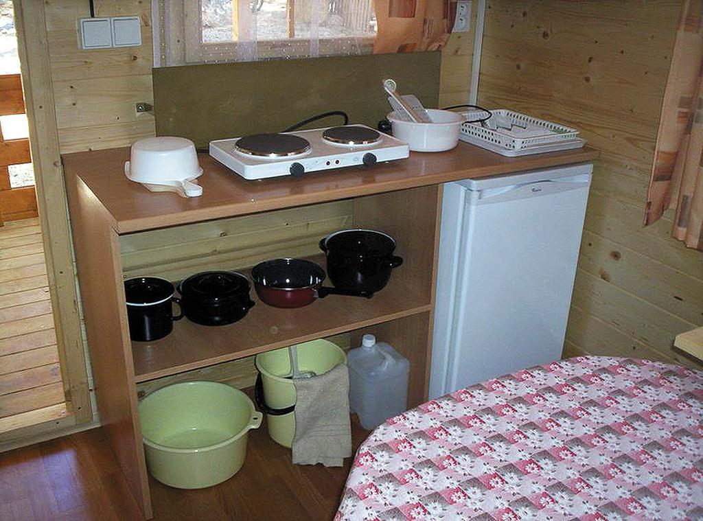 Victoria Cottage Camping Dole Blato  المظهر الخارجي الصورة